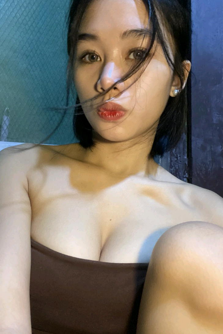 @1098184885299195906